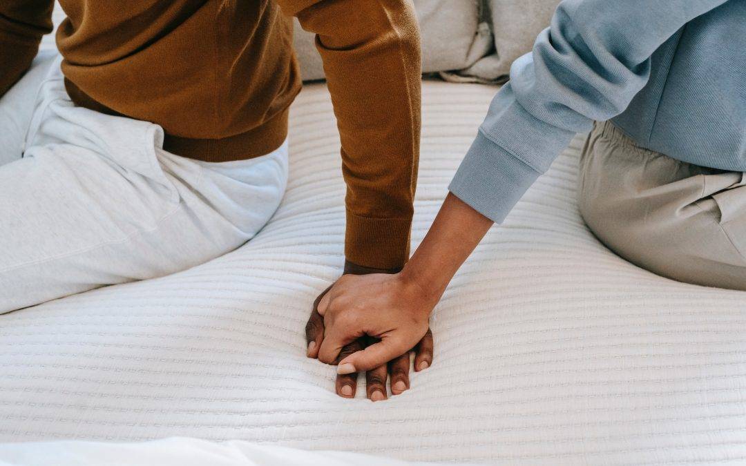 8 Tips to Strengthen a Struggling Relationship