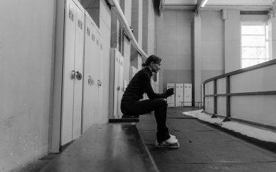 12 Healthy Ways to Deal with Loneliness after a Breakup