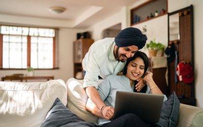 How to Use Social Media to Make Your Partner Feel Loved