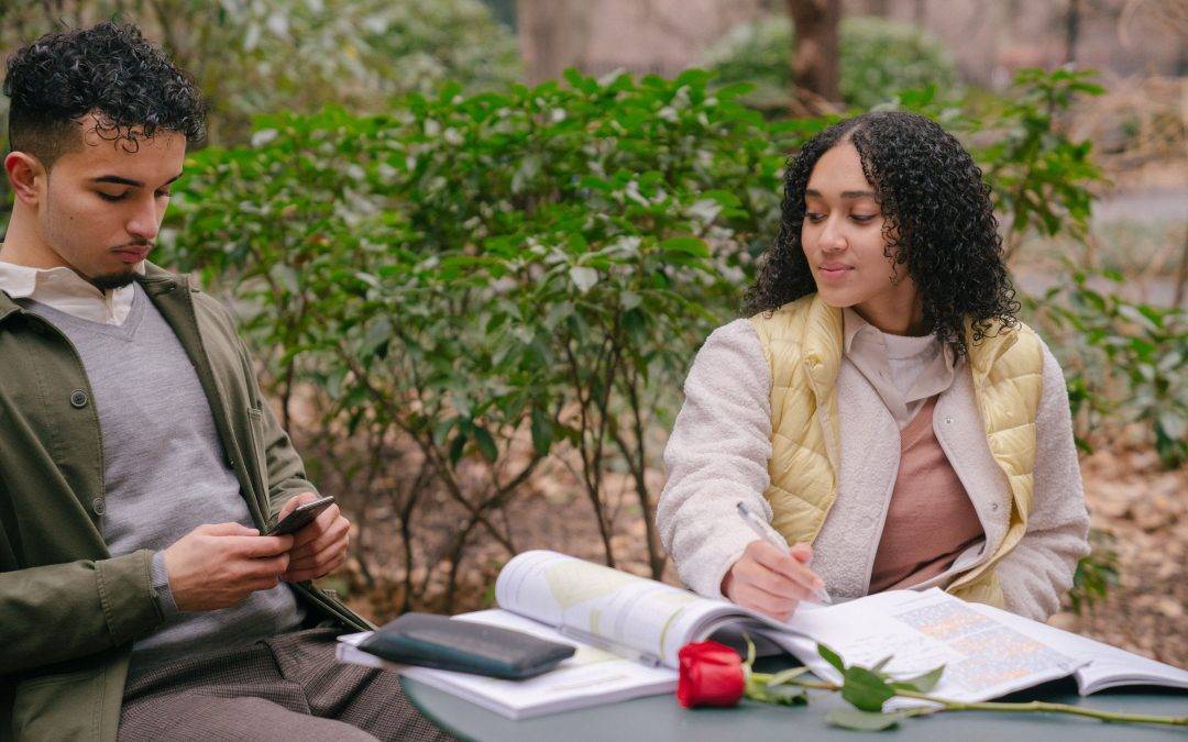 The Evolution of Cheating Online: Red Flags For Your Relationship